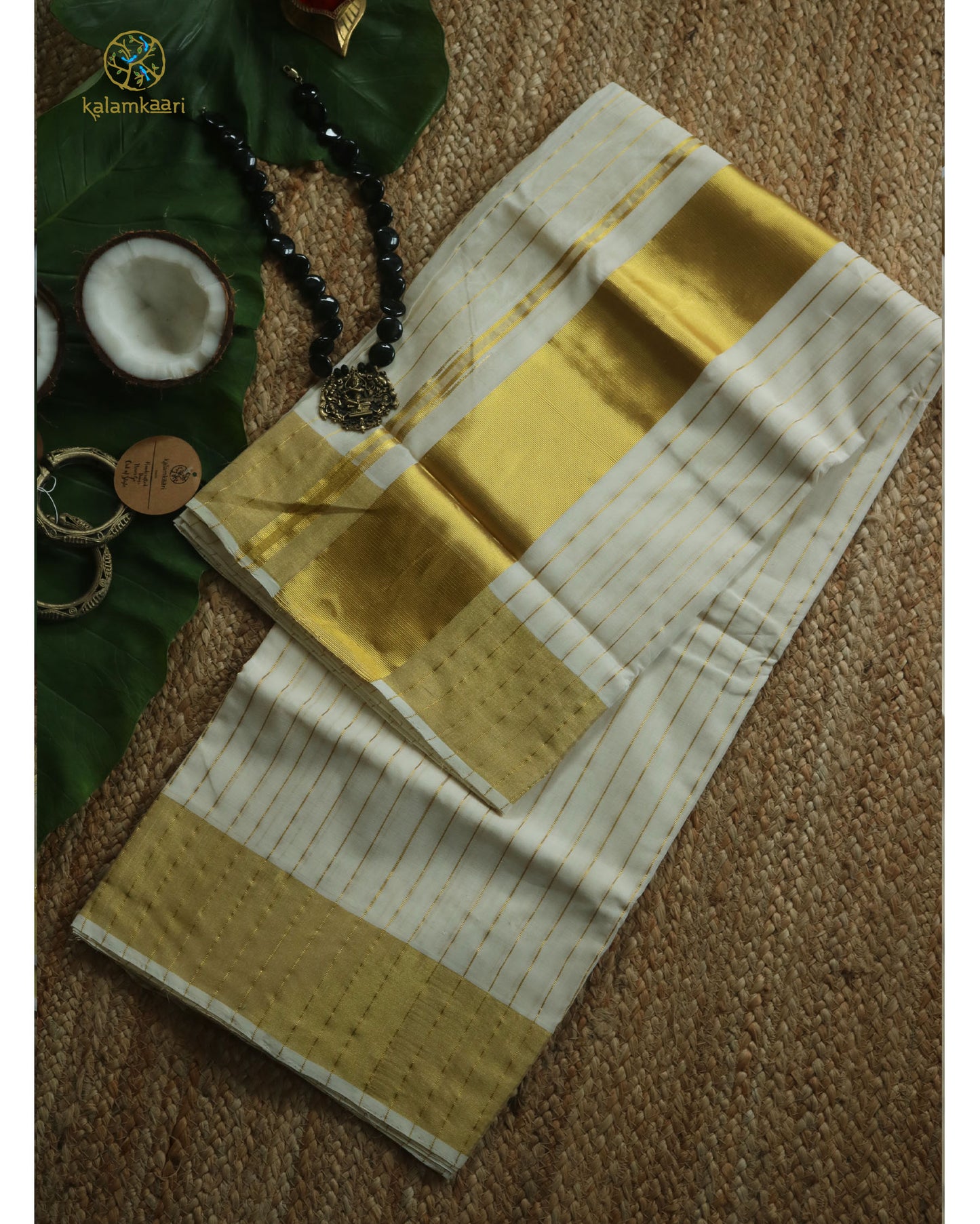 4*4STRIPES KASAVU SAREE