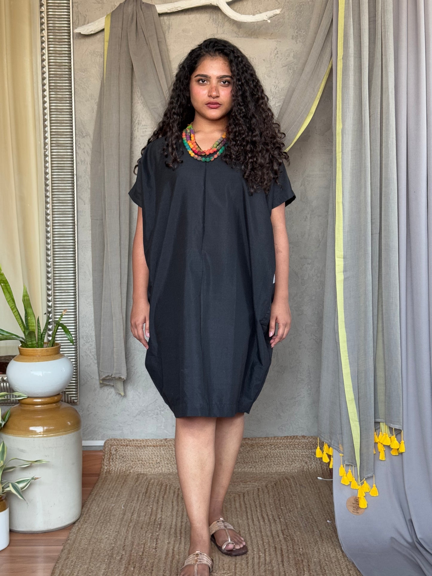 BLACK COCOON FIT MUNDU DRESS