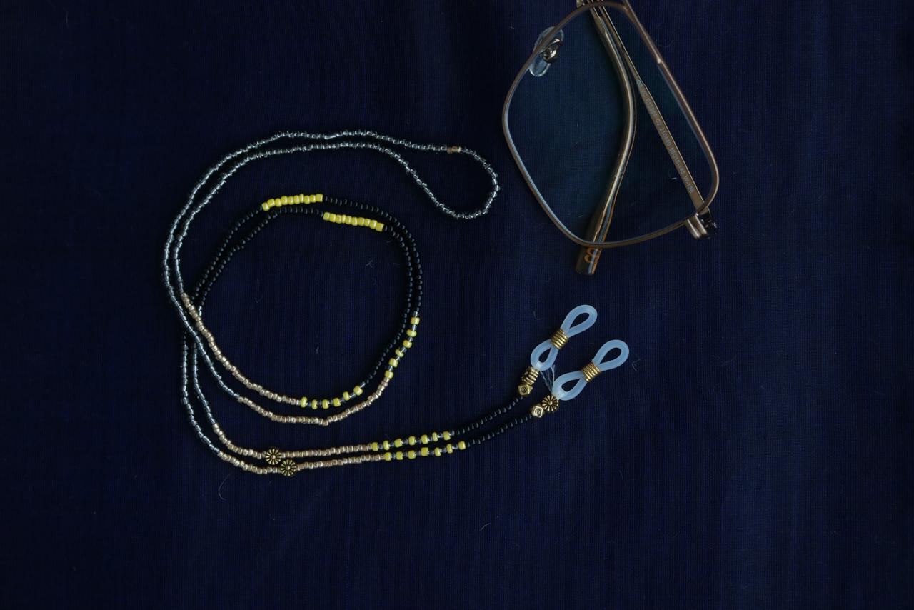 SPECTACLE STRING