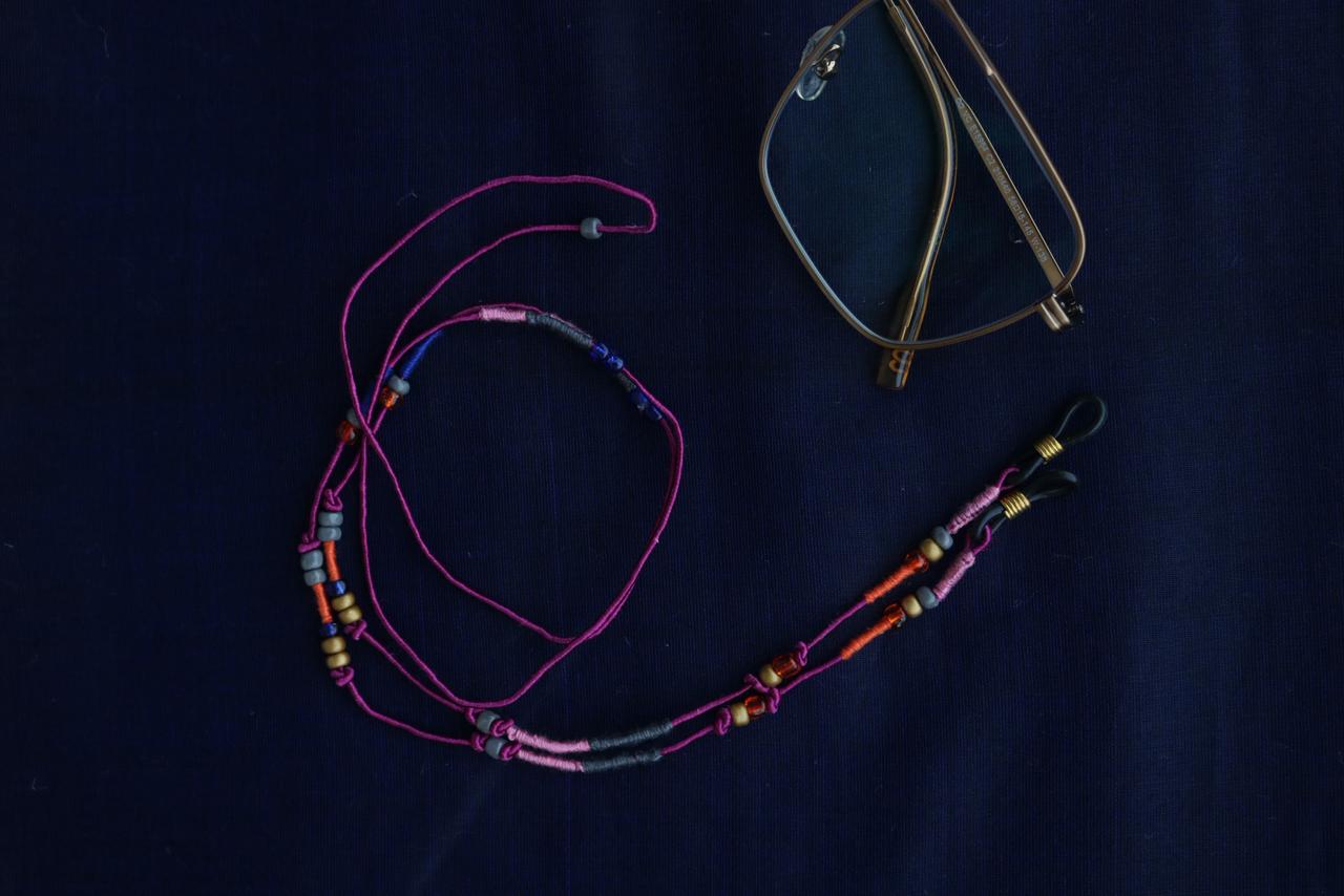 SPECTACLE STRING