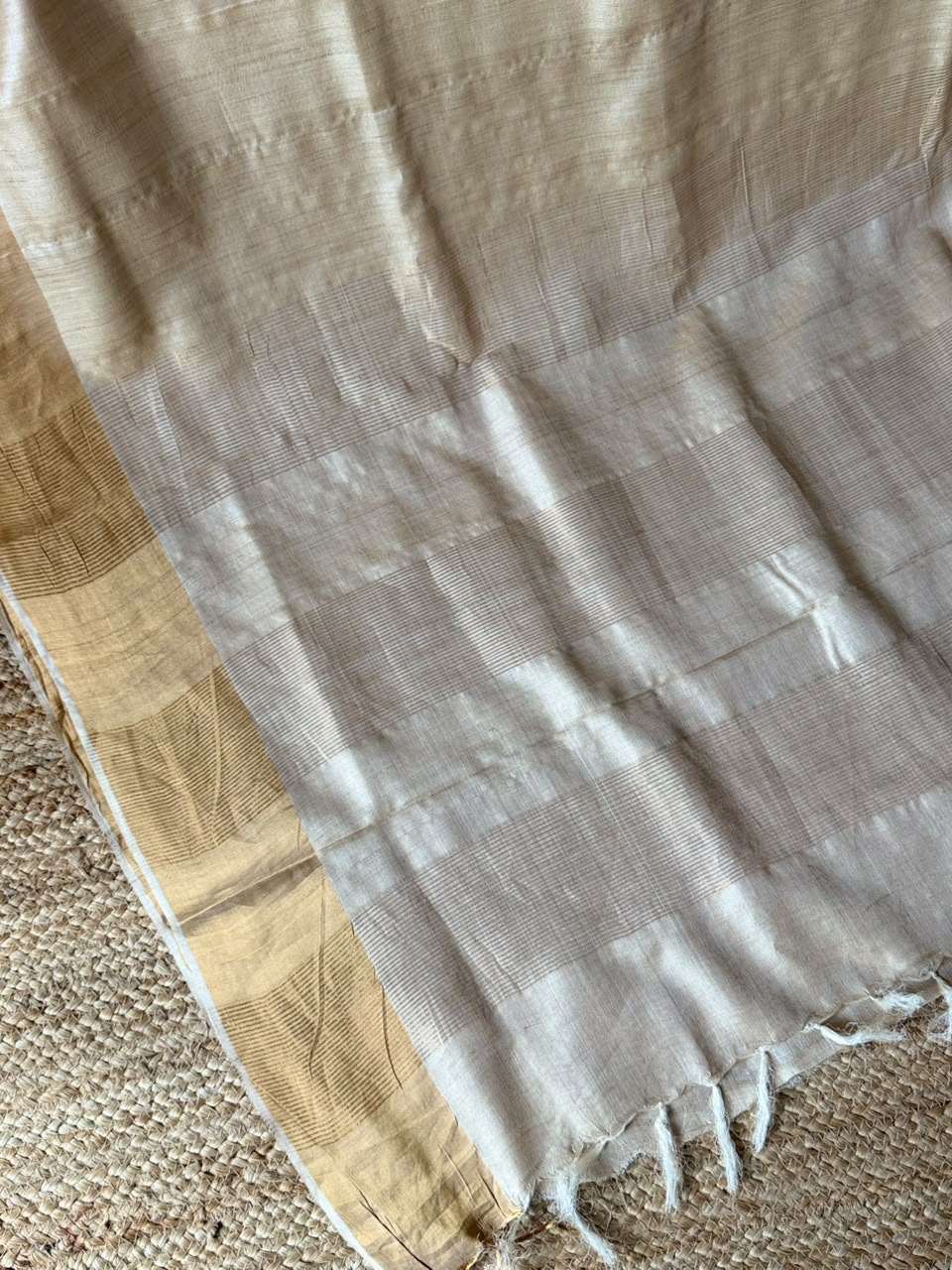 TUSSAR SAREE PLAIN BORDER AND BODY