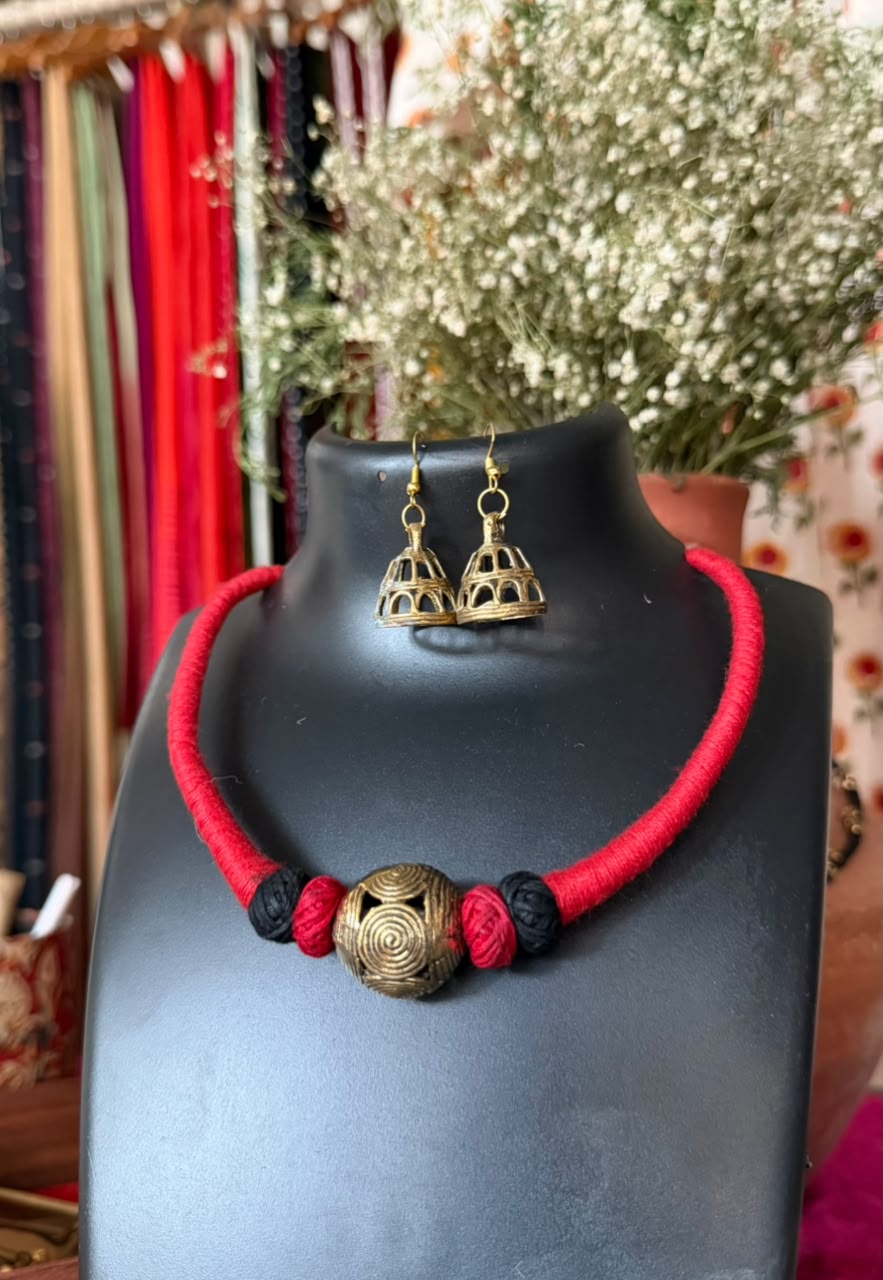 DHOKRA HASLI WITH EARRINGS