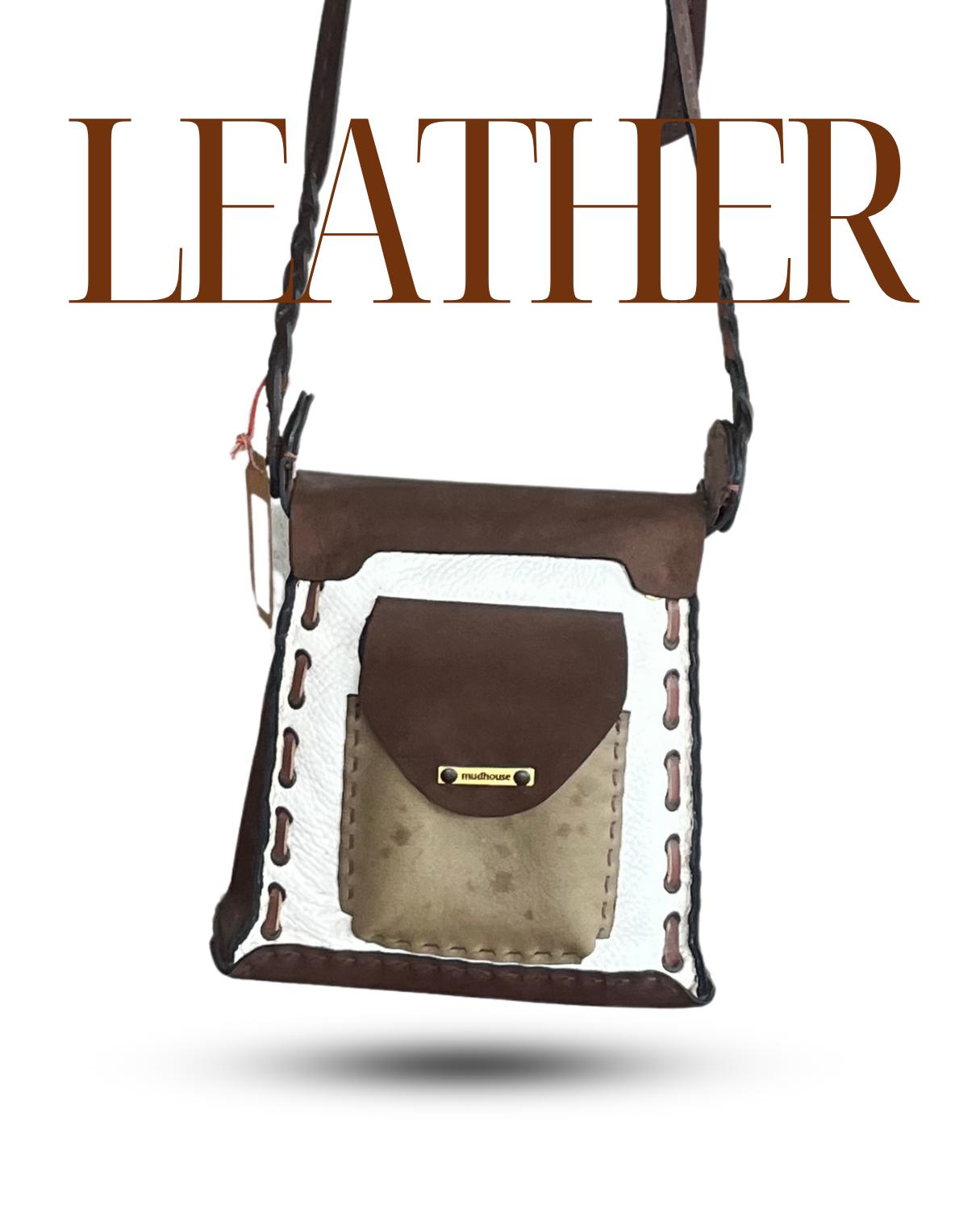 Leather sling bag _ white