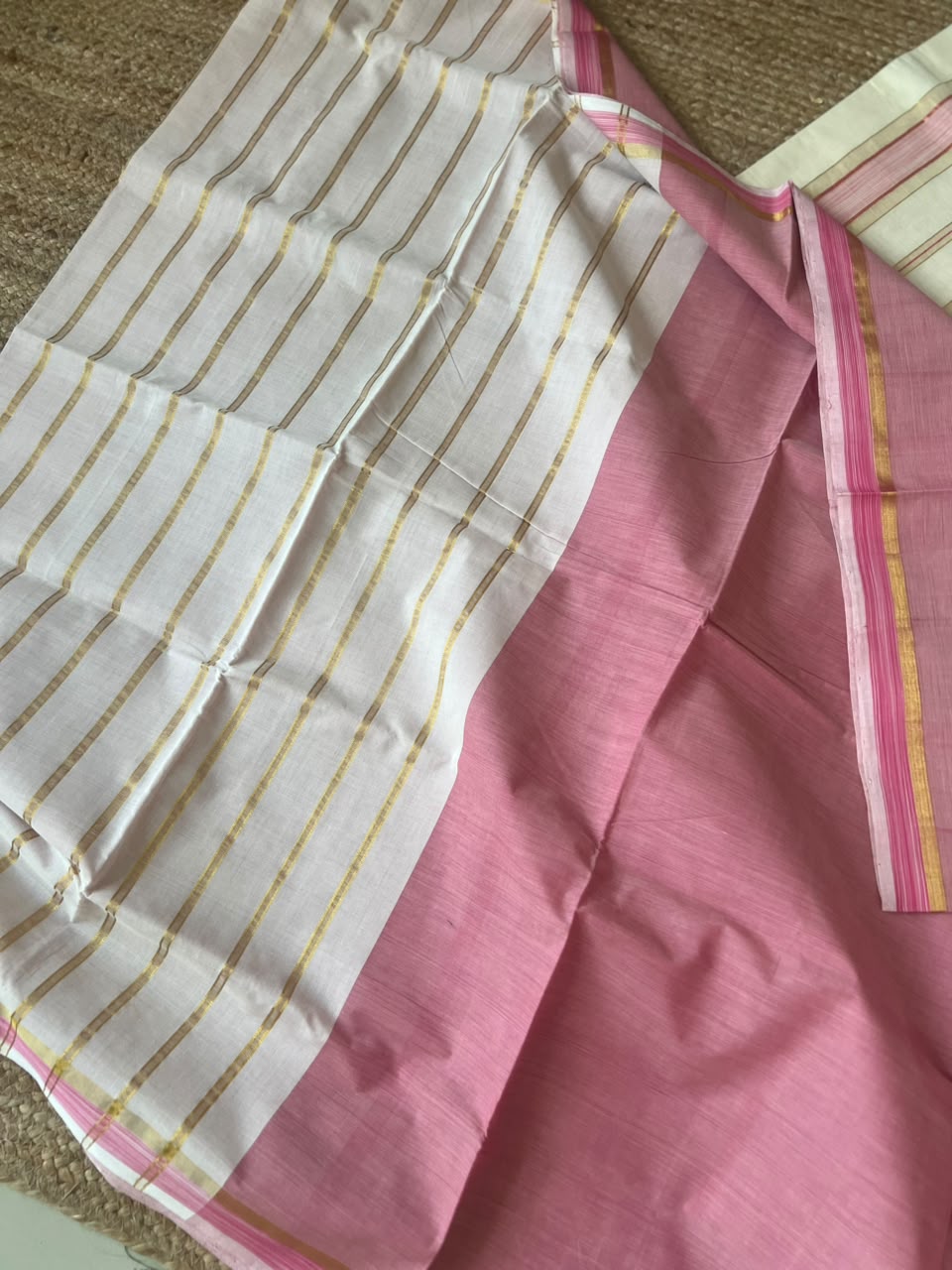 Rose Kasavu Saree