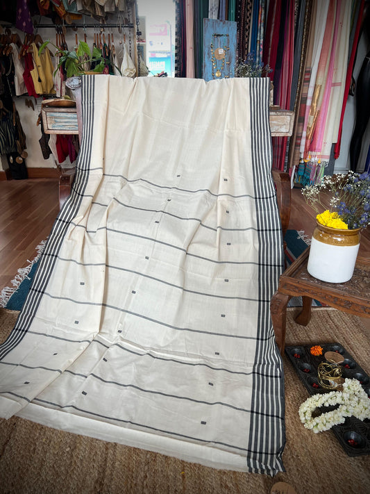Black Butta kara saree
