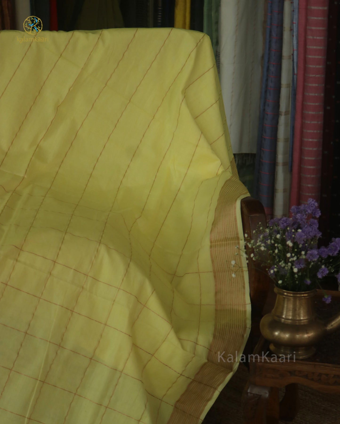 Lemon yellow colored Kasavu saree