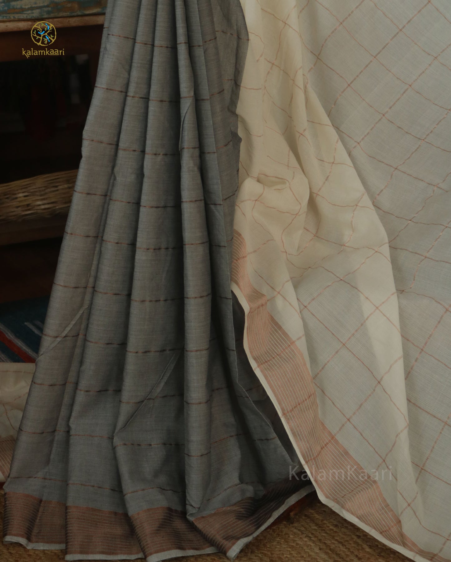 WHITE AND GREY COLORED KASAVU SAREE