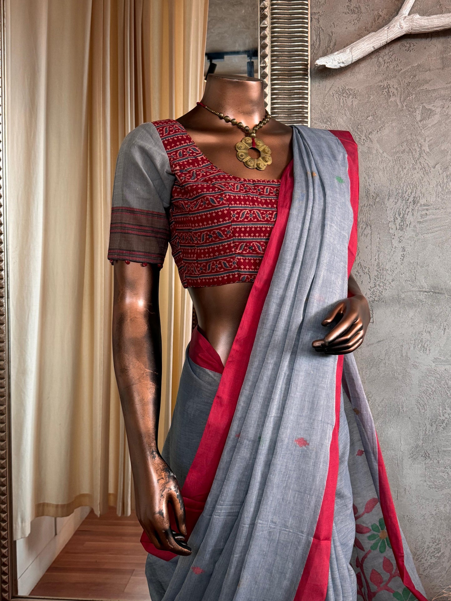 ASH JAMDANI SAREE WITH RED BORDER