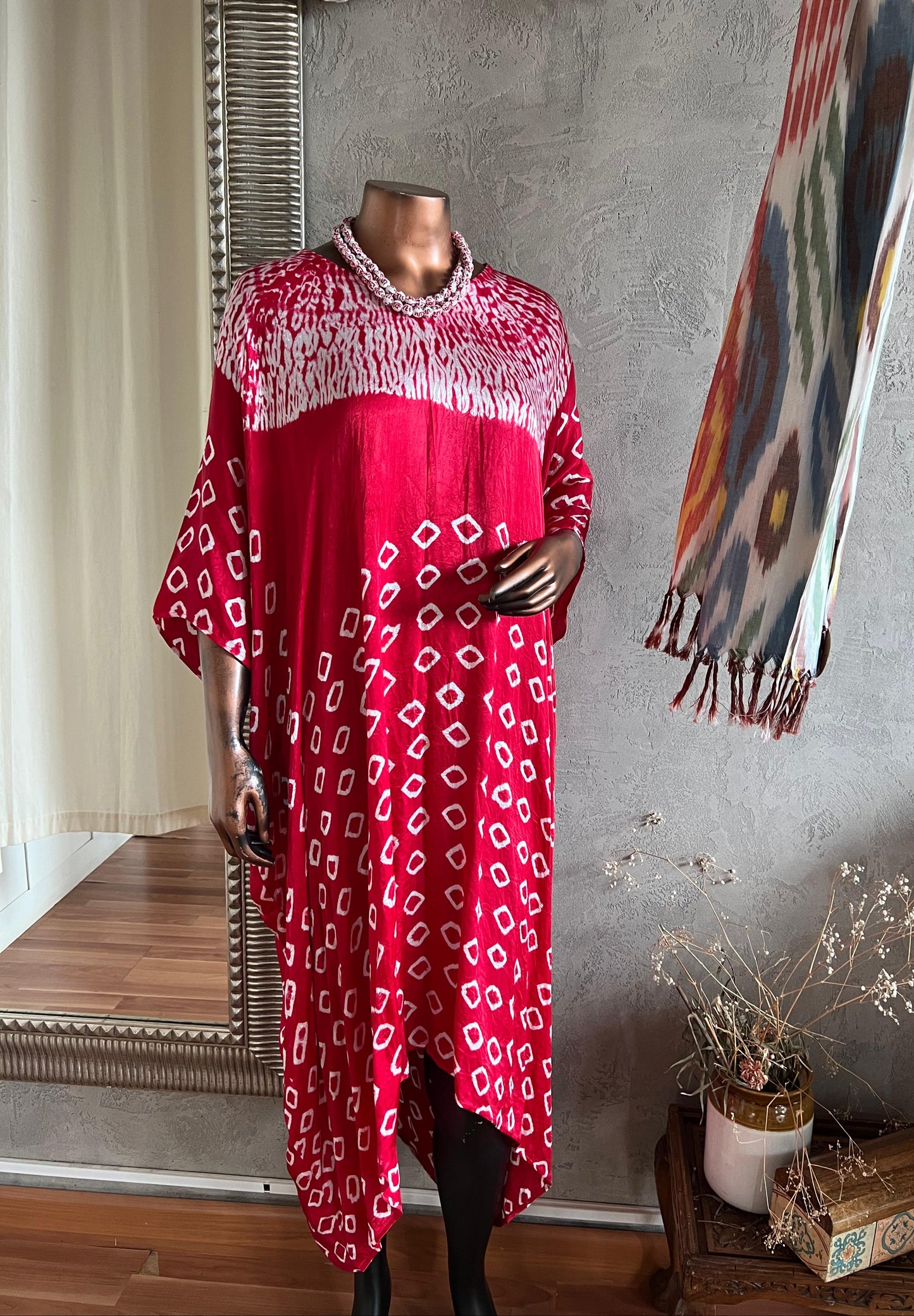 RED AND WHITE SHIBORI KAFTAN