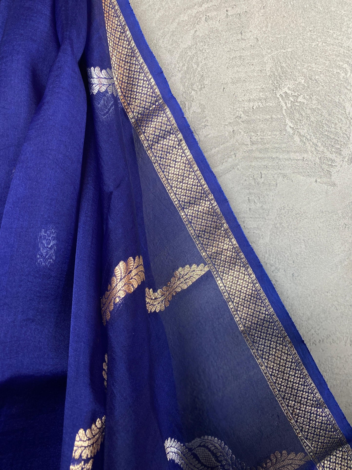 BANARASI ORGANZA SAREE - INDIGO