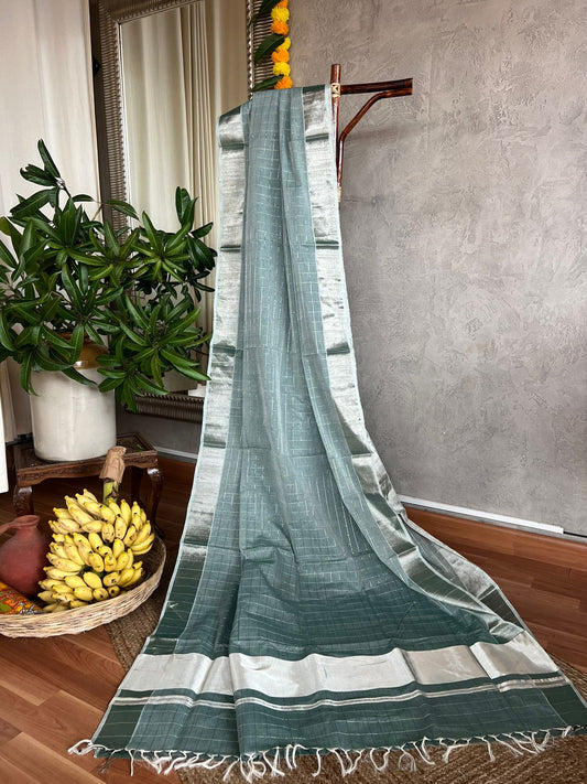 PASTEL GREEN SILVER CHECKERED KASAVU SAREE