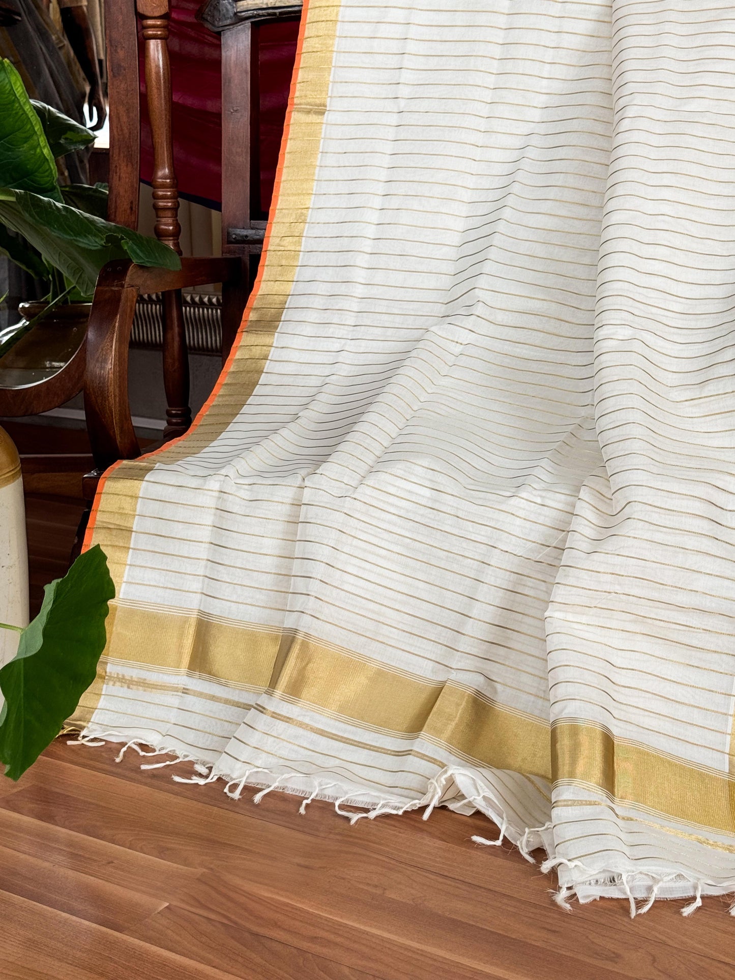 ORANGE SELVEDGE, GOLDEN KATTIKKARA STRIPED KASAVU SAREE