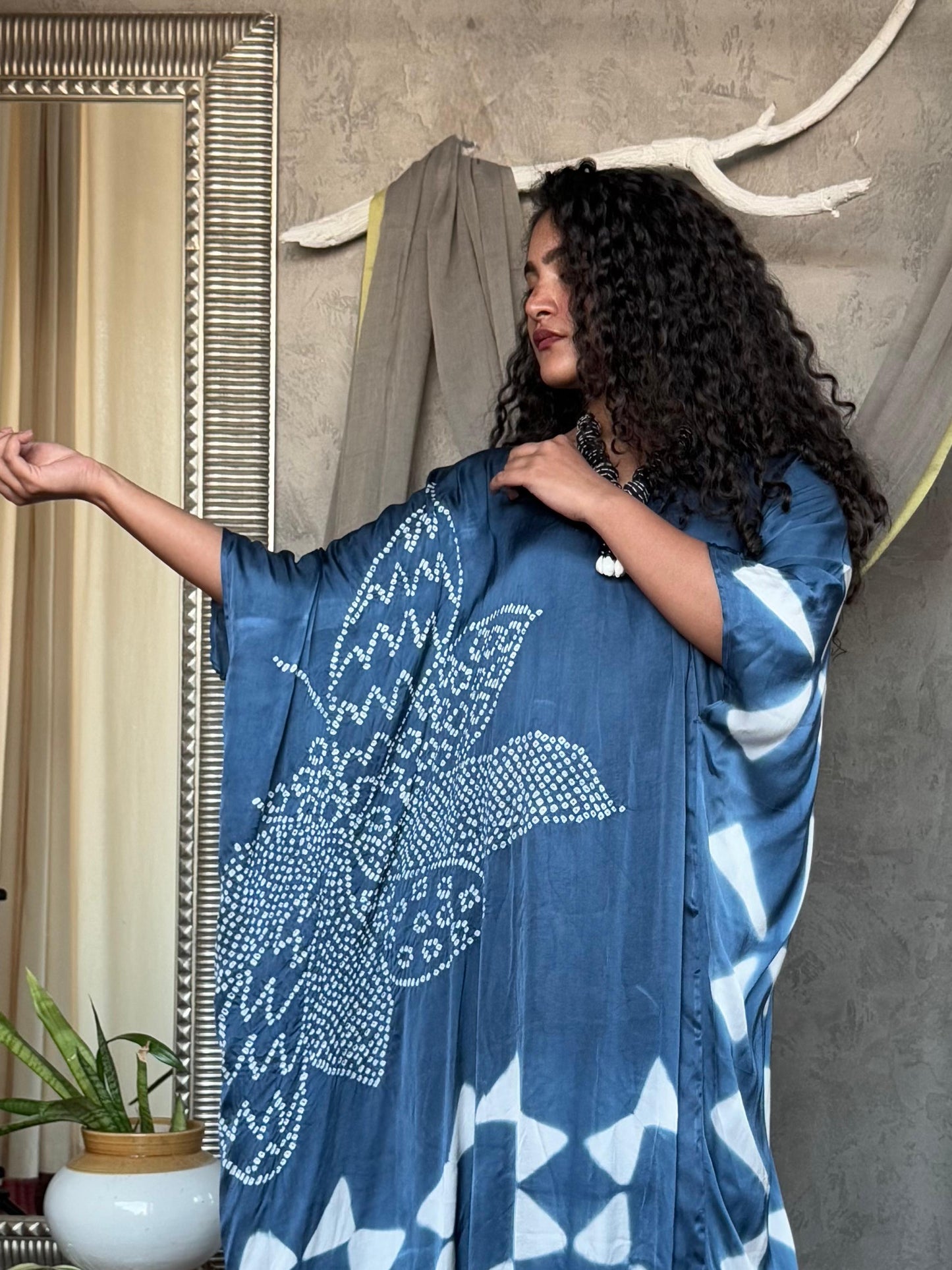 BLUE SHIBORI KAFTAN