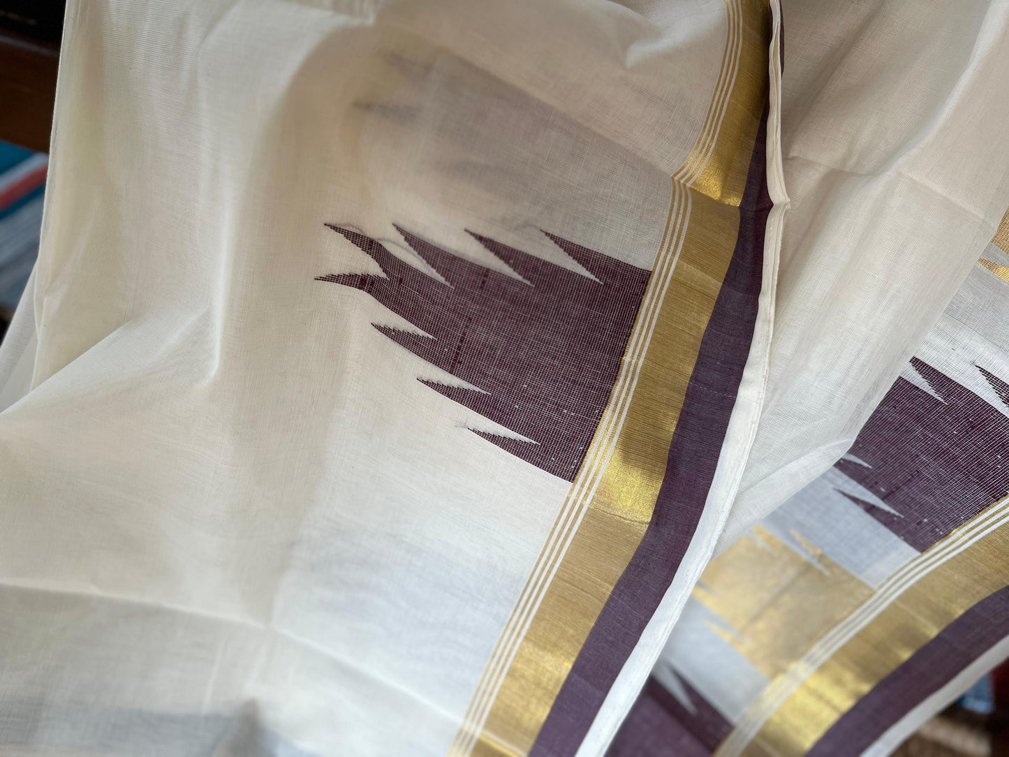 Coffee Temple Kasavu saree