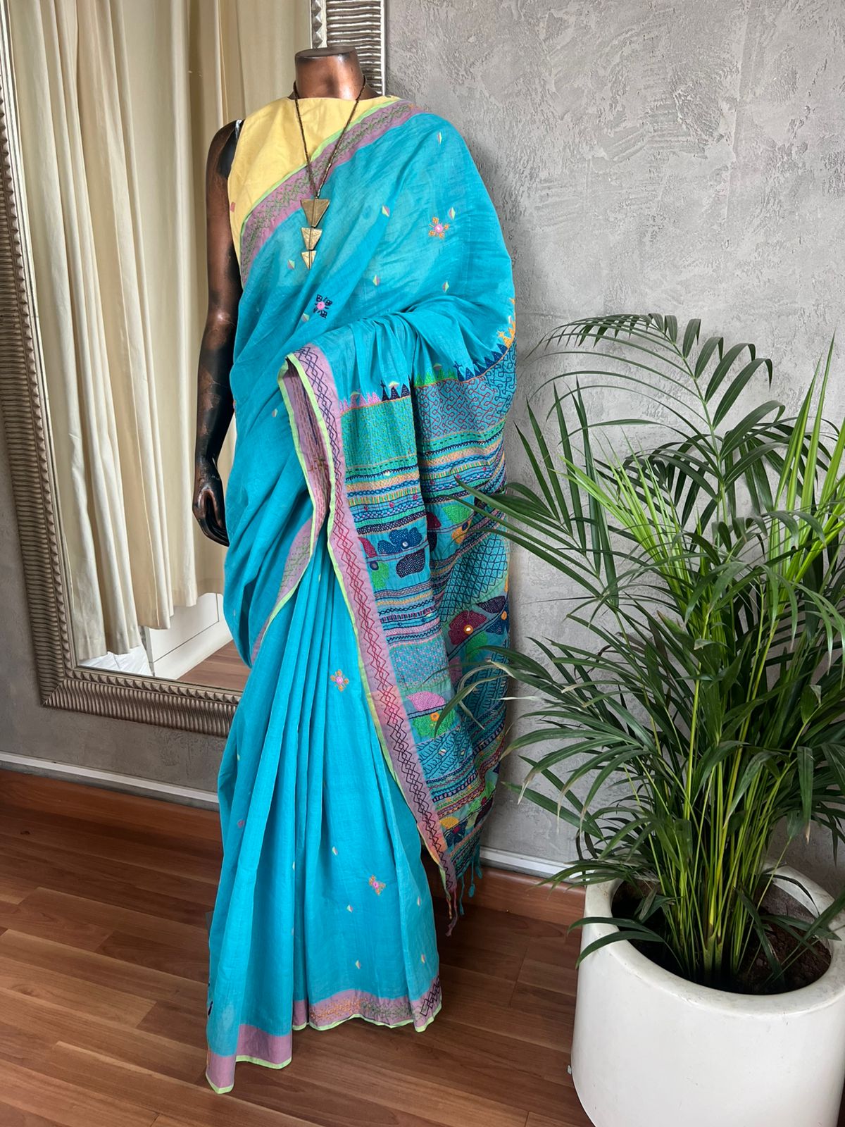 EMBROIDERY SAREE