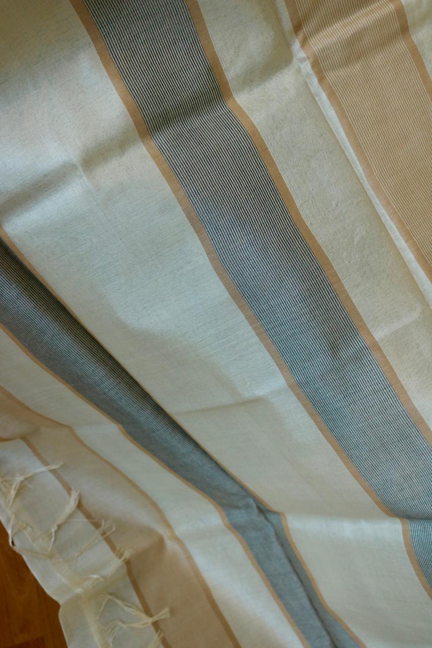 TUSSAR PLAIN BODY WITH BLACK KARA BORDER