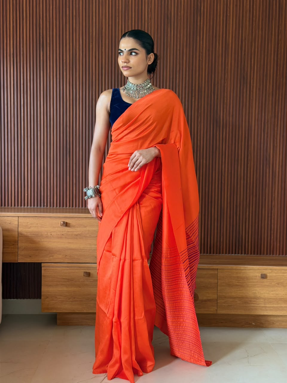 VAT-DYED CHANDERI SAREE WITH EMBROIDERY PALLU_ORANGE