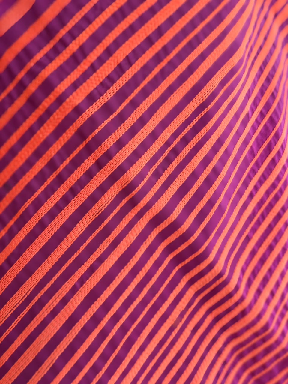 VAT-DYED CHANDERI SAREE WITH EMBROIDERY PALLU_MAGENTA