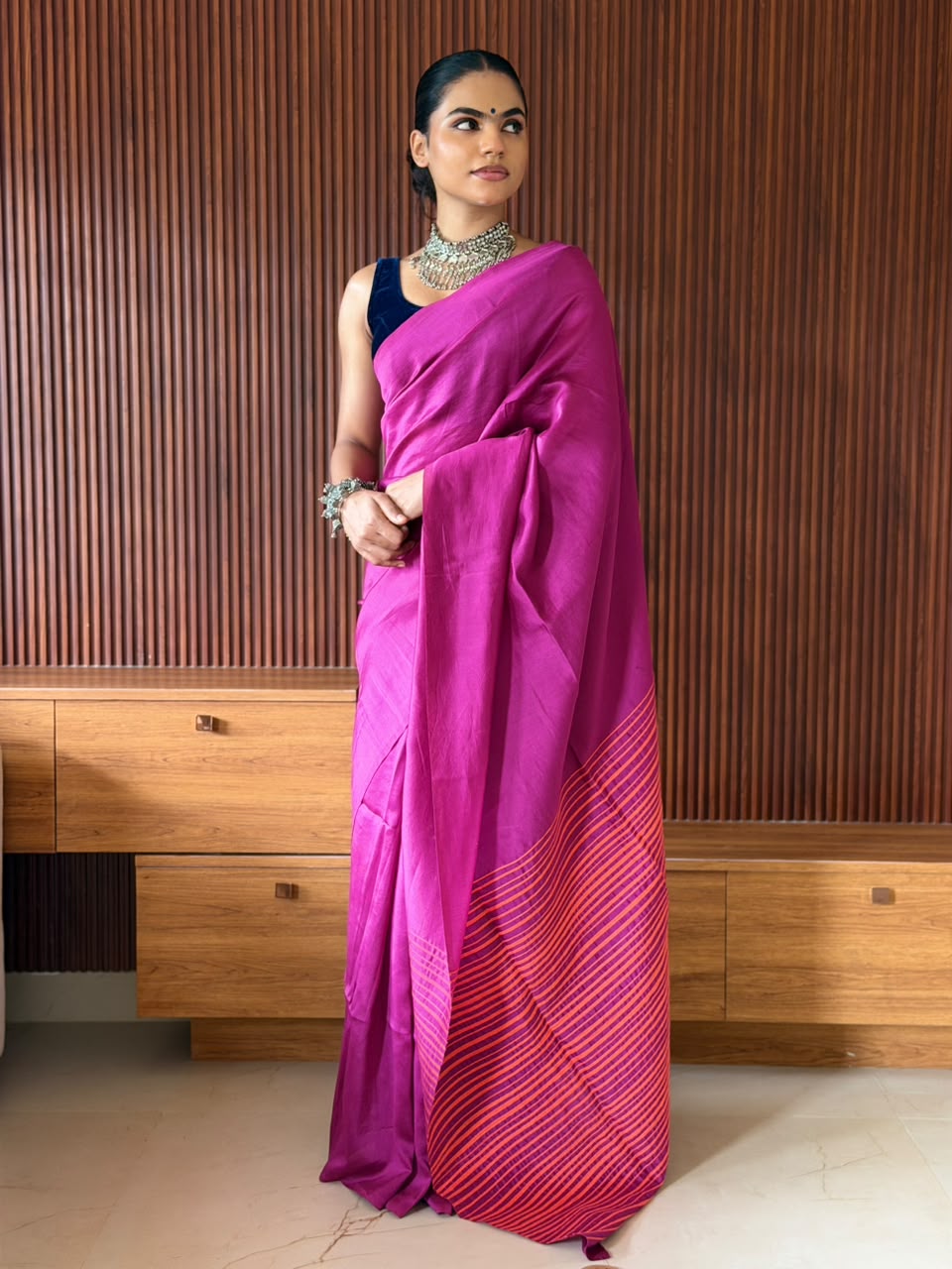 VAT-DYED CHANDERI SAREE WITH EMBROIDERY PALLU_MAGENTA