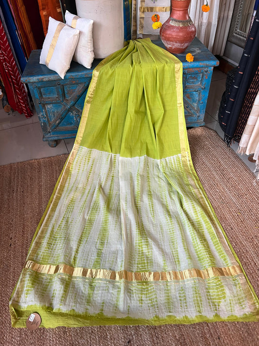 TIE-DYED SAREE WITH KASAV PALLU