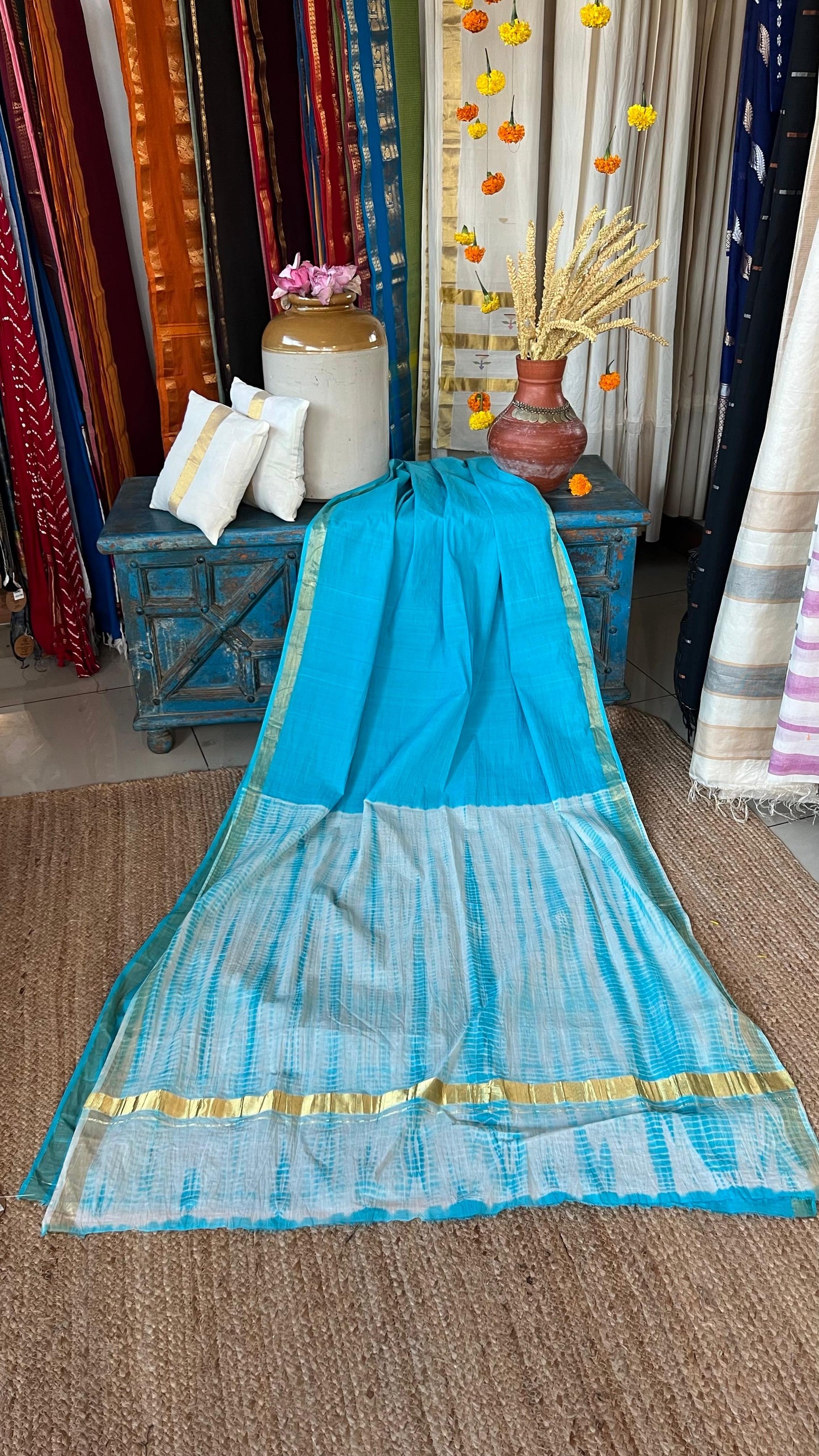 TIE-DYED SAREE WITH KASAV PALLU
