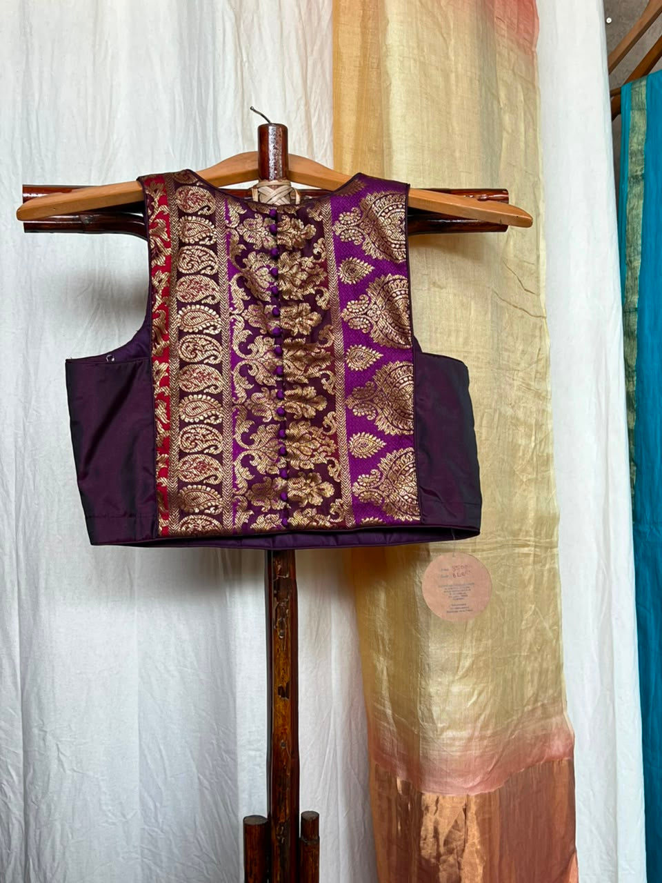 T BACK BLOUSE