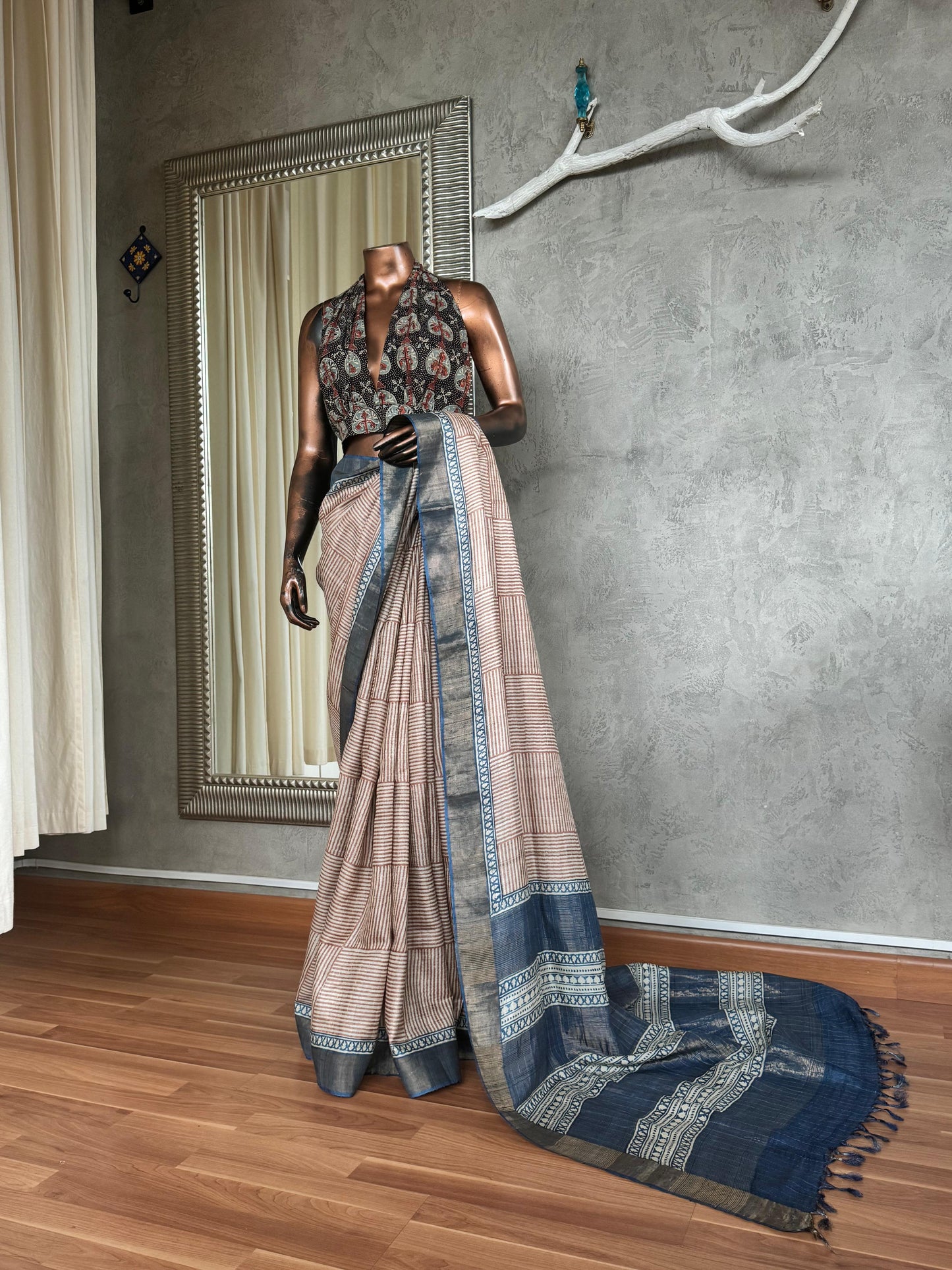 Tussar stripes printed sarees (Light brown)