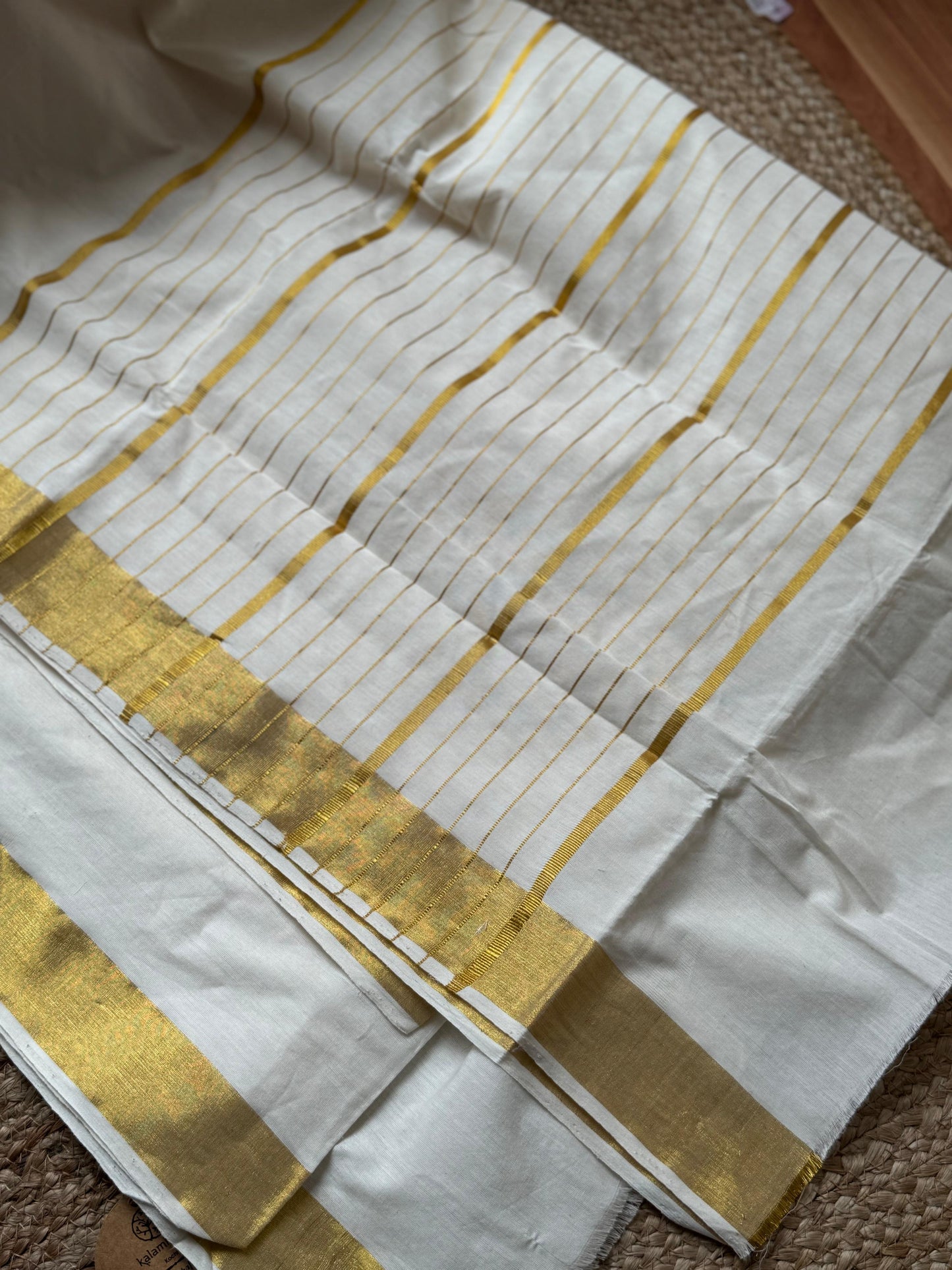 GOLDEN STRIPED PALLU KASAVU SAREE