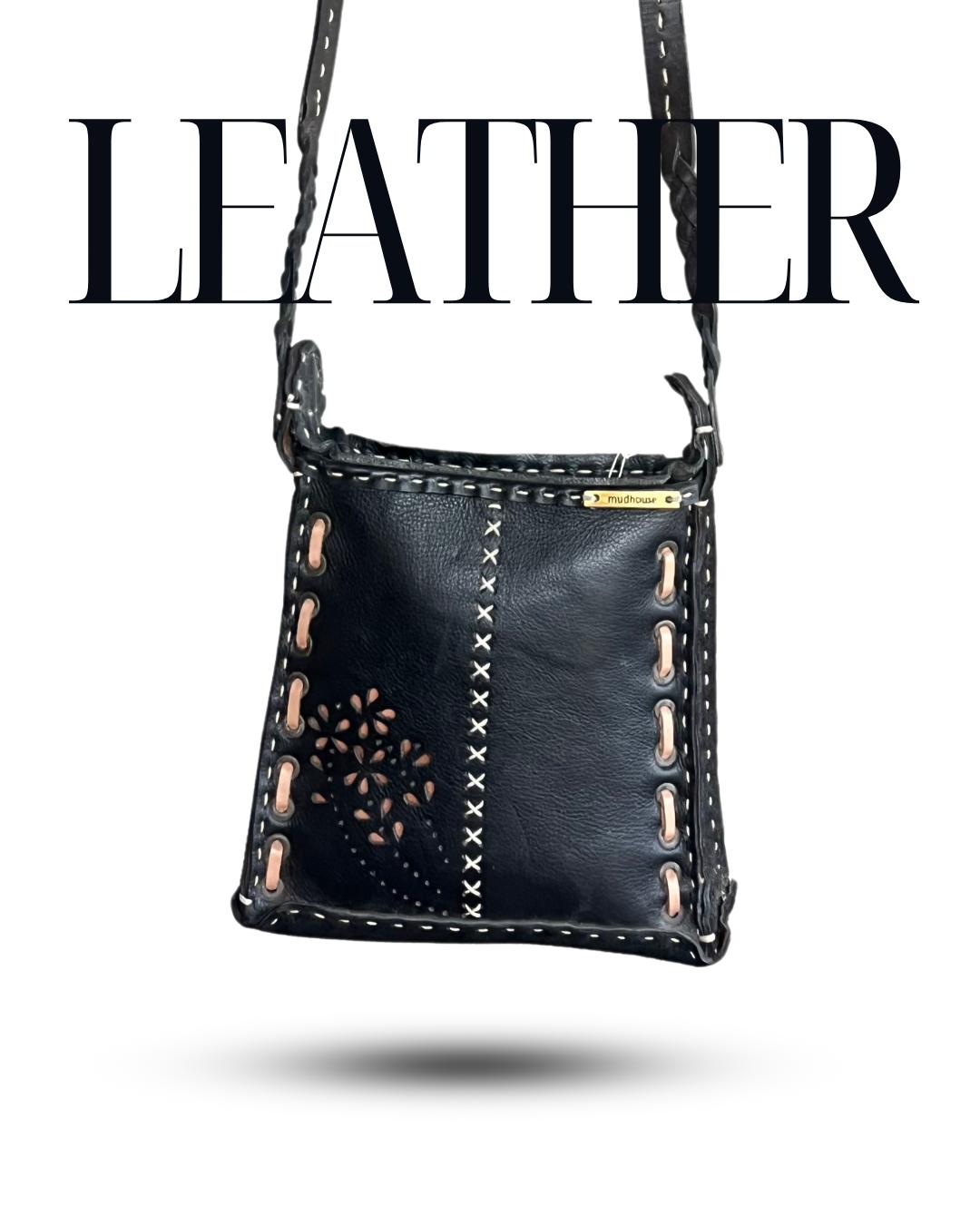 Leather sling bag _black