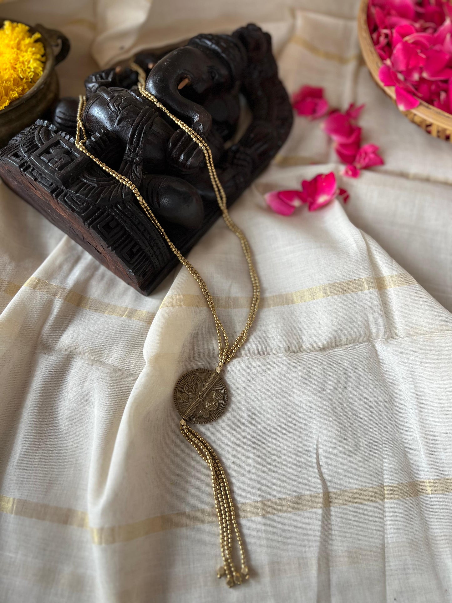 GOLD LONG BEAD NECK PIECE WITH ROUND PENDENT