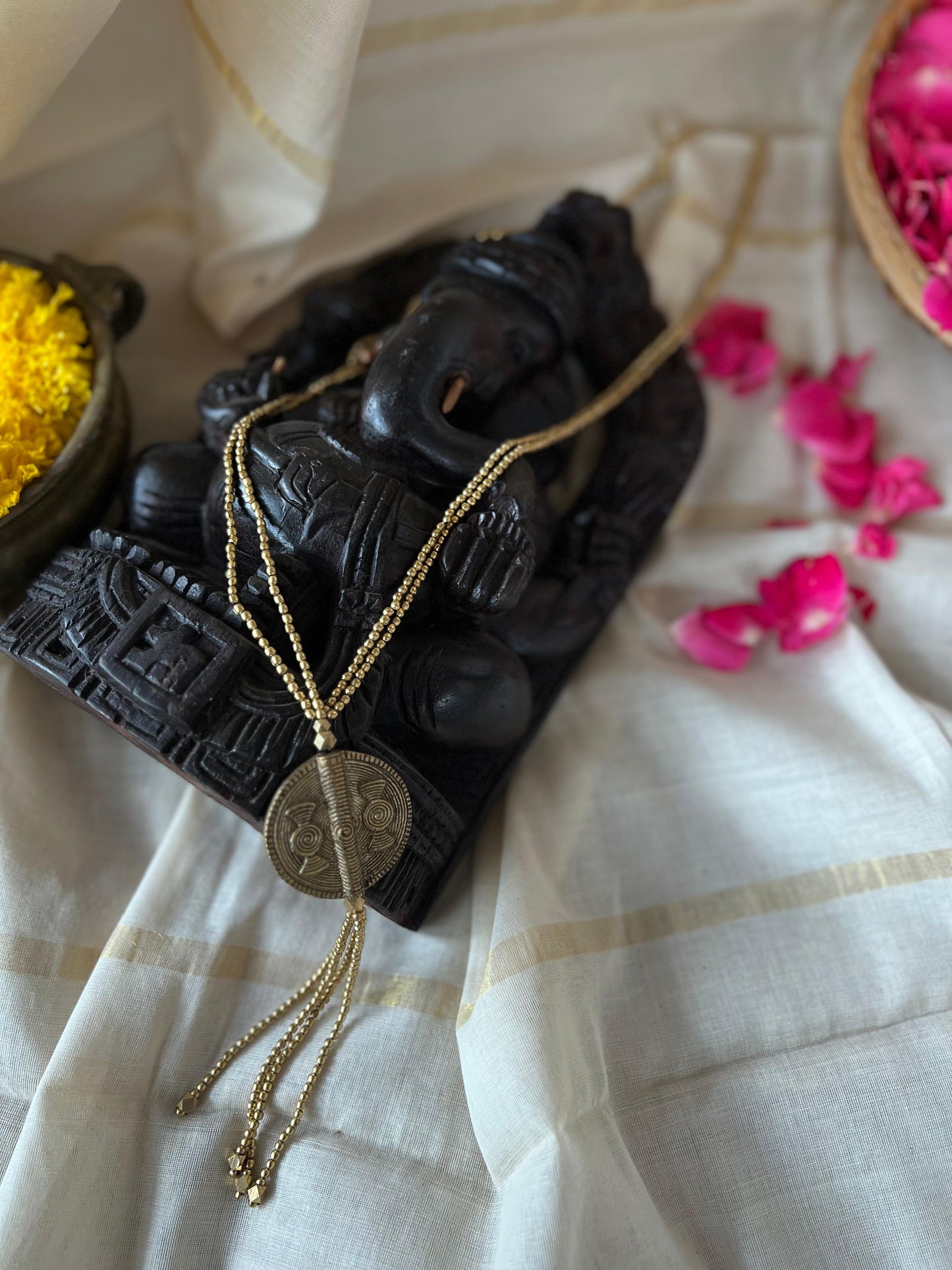 GOLD LONG BEAD NECK PIECE WITH ROUND PENDENT