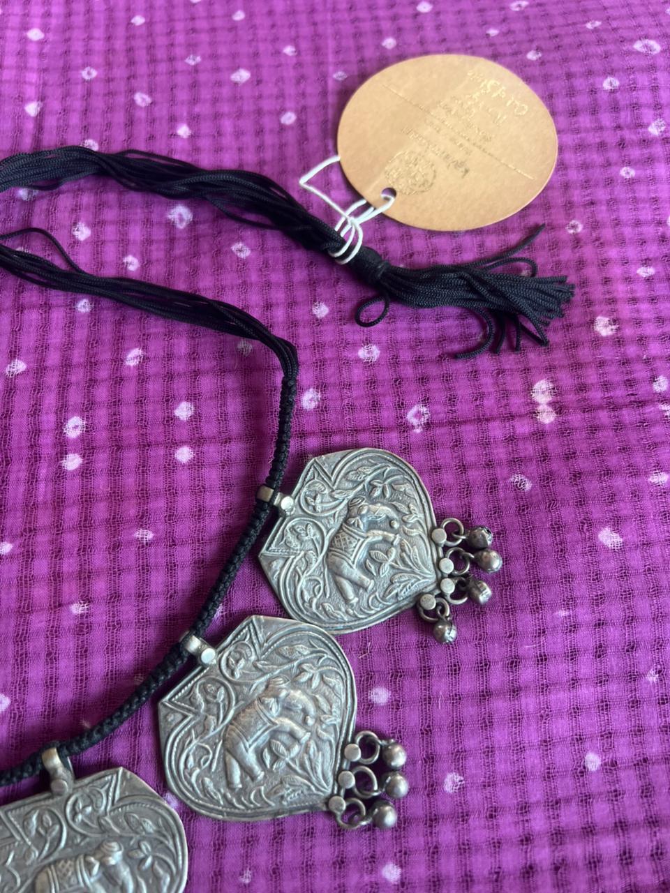 OXIDISED SILVER NECK PIECE