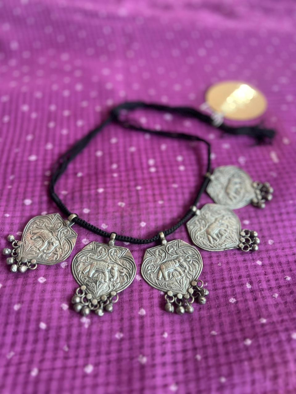 OXIDISED SILVER NECK PIECE